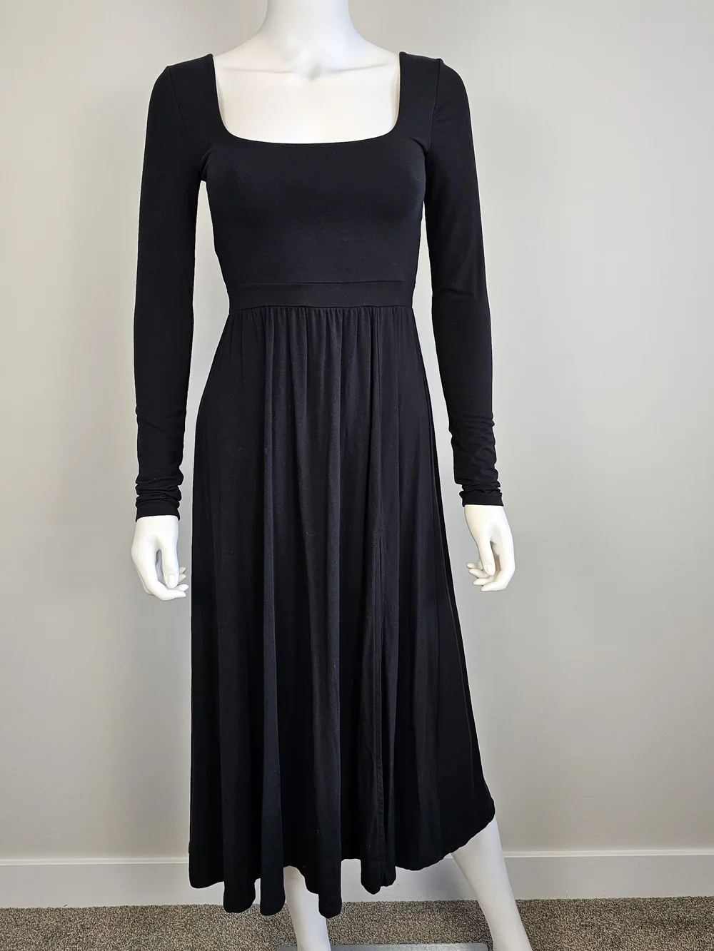 Wilfred Aritzia Market Black Square Neckline A-Line Long Sleeve Dress Sz XS - Picture 2 of 11